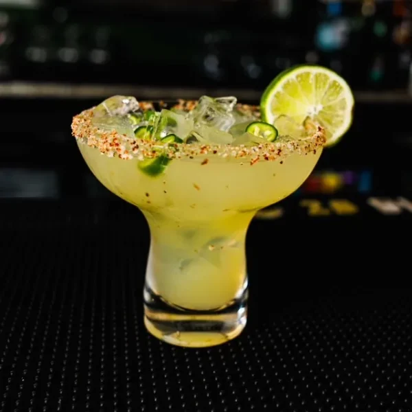 imgi_14_c-1726695766068-1726695765845_caroline_gitonga_mianyas-photography_mp0038480_asr-drinks